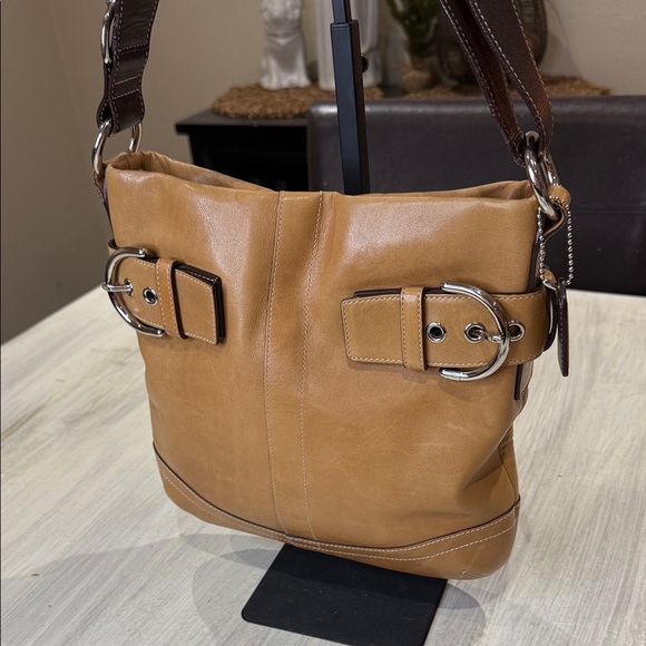 Coach Tan Shoulder Bag - Picture 1 of 15